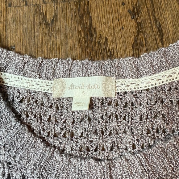 Altar’d state purple lace trimmed sweater size S - Picture 3 of 4